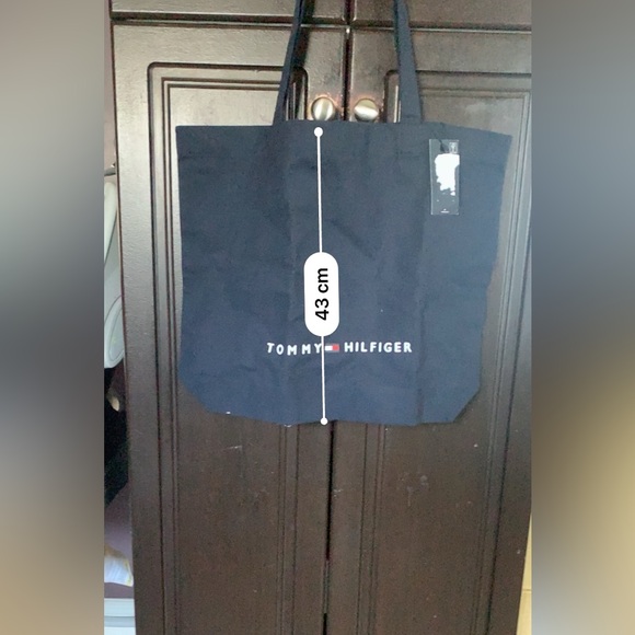 Shopping bag or a day to day bag 🥰 - Picture 3 of 4